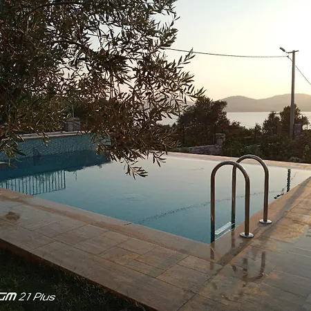 Rodd's House Iasos Apartman *